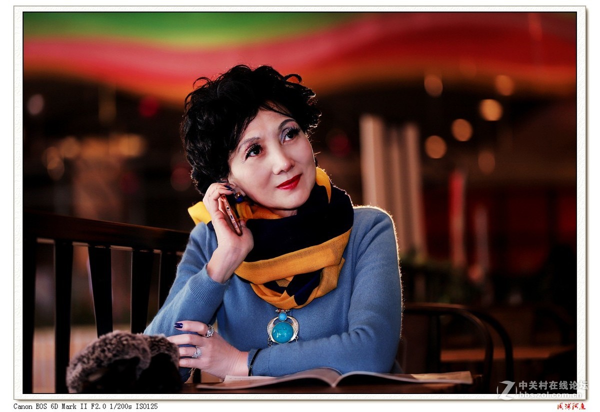 上海地铁2号线世纪大道出口酒吧拍人像