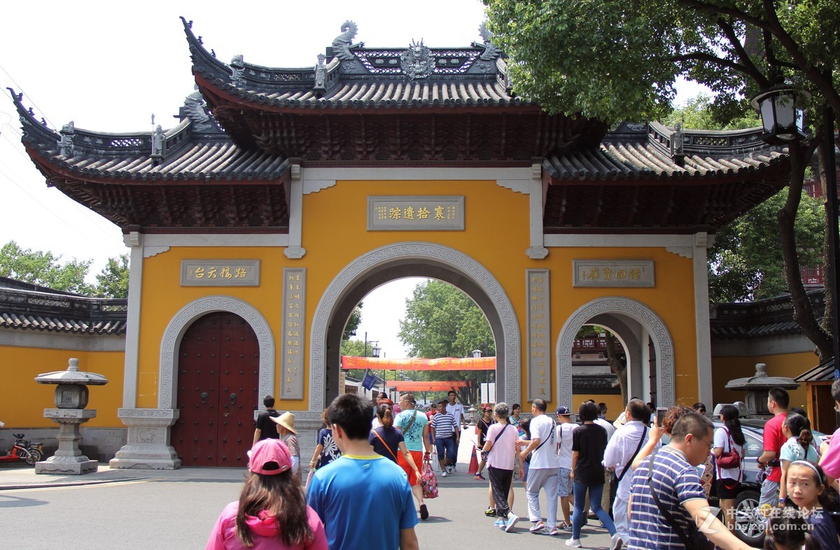 姑苏城外寒山寺