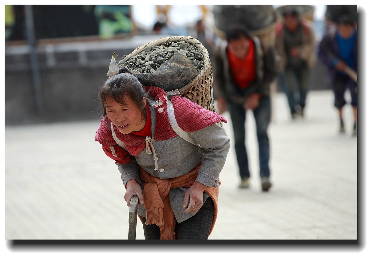 #佳能月赛-最可爱的人#_【背山工】