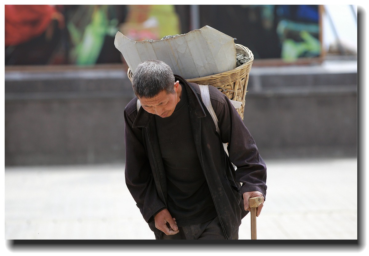 #佳能月赛-最可爱的人#_【背山工】