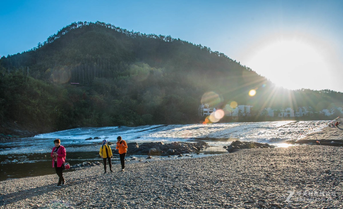 皖南行—一歙县渔梁坝