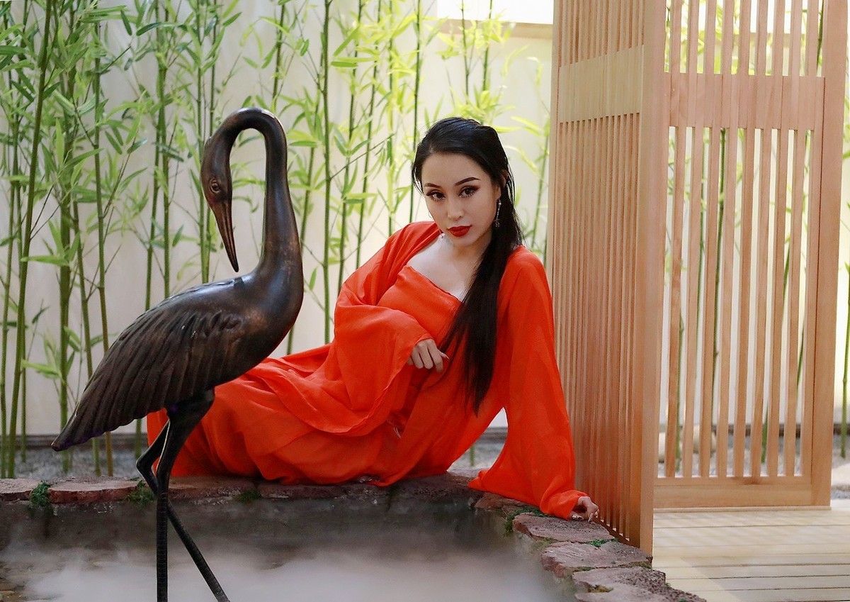 日式榻榻米拍美女