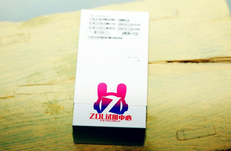 #华硕新品Zenfone Selfie神拍机#开箱来了，真机图赏