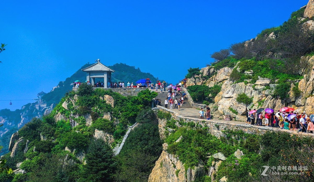 中国五岳之首泰山