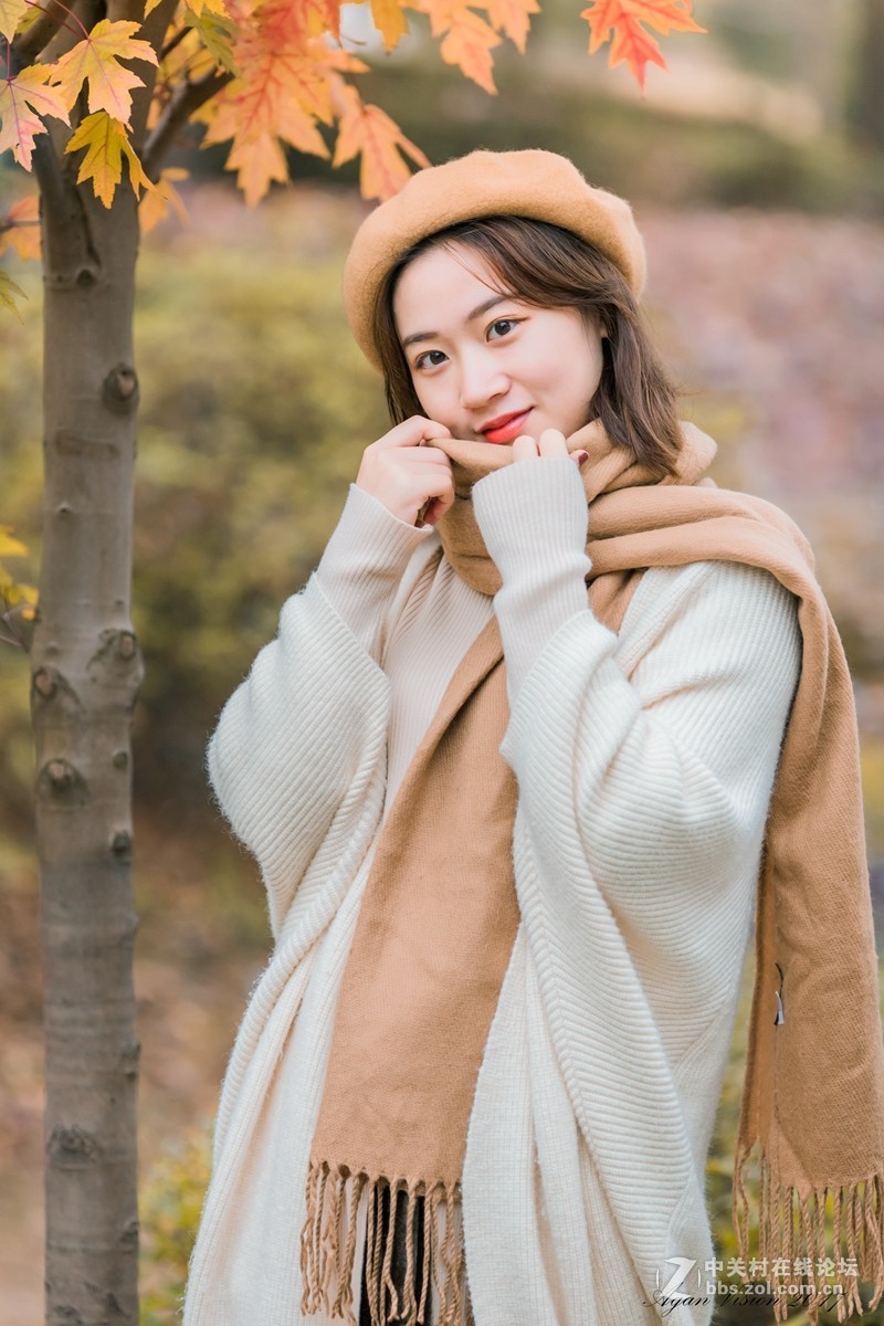 红枫竟艳秋正浓！