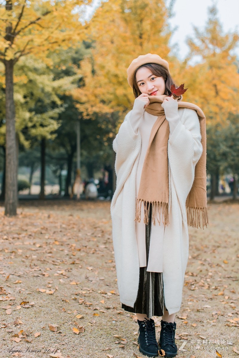 红枫竟艳秋正浓！