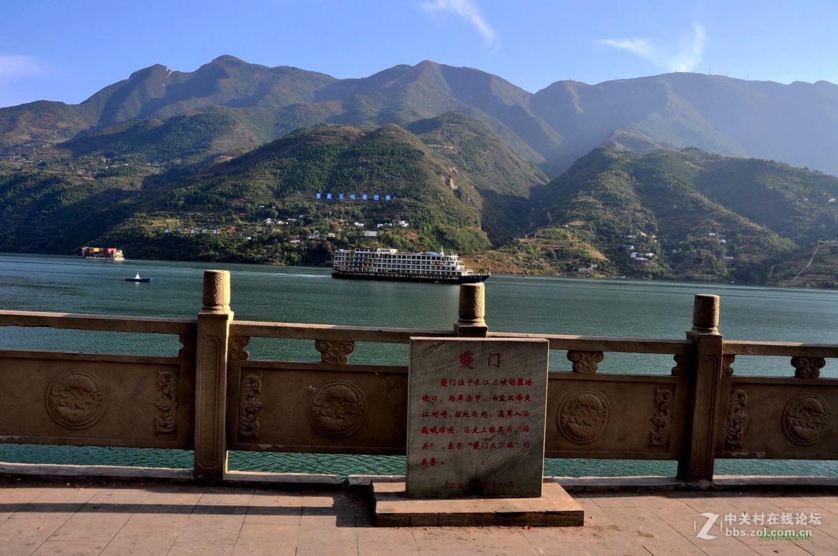 【携程攻略】重庆夔门景点,夔门是三峡西端入口处，也是长江三峡之首，两岸断崖壁立，高数百米，…