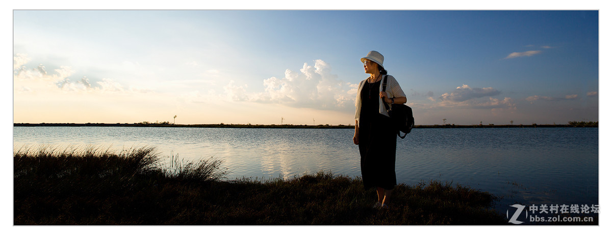 宽银幕画幅的带景人像
