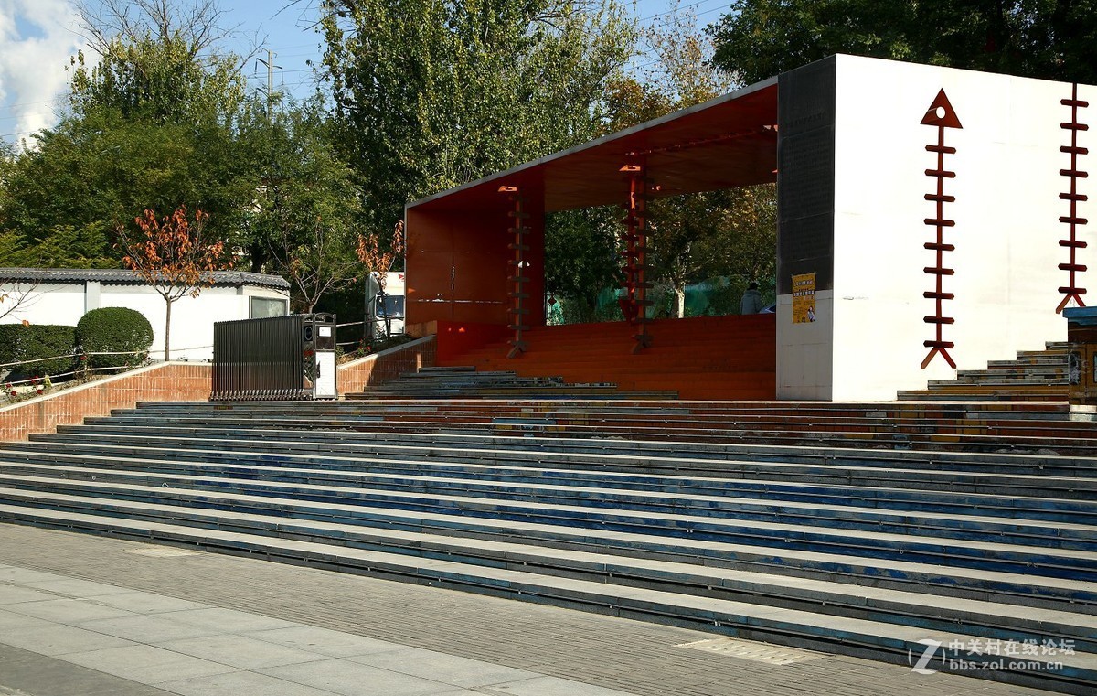 再拍半坡国际艺术中心