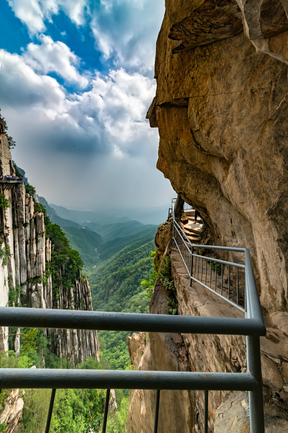 中华五岳之中岳嵩山2竖拍嵩山