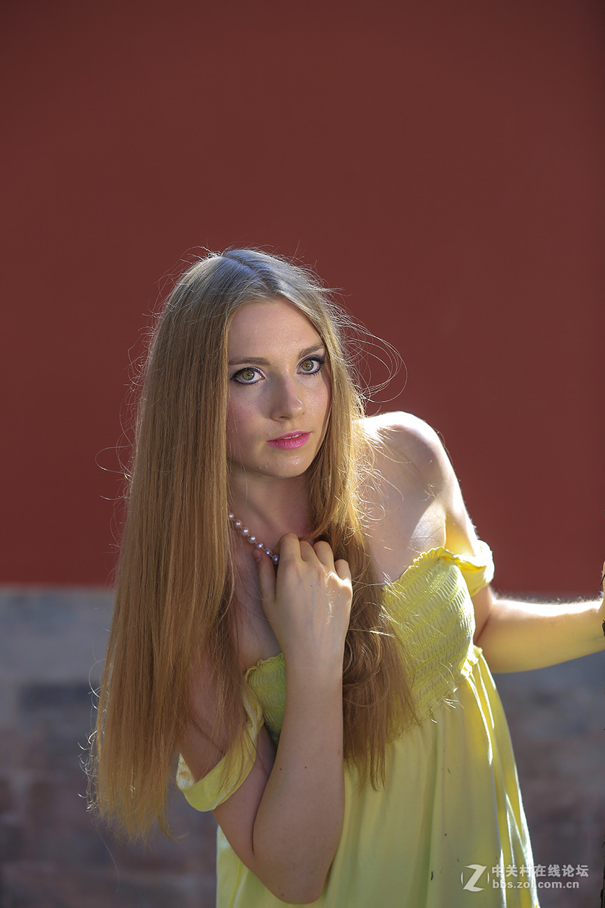 近距学拍美丽大方的波兰姑娘by热瓦普