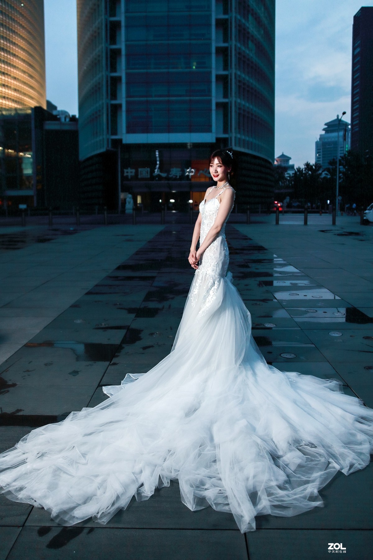 #回顾2019# 街拍婚纱礼服