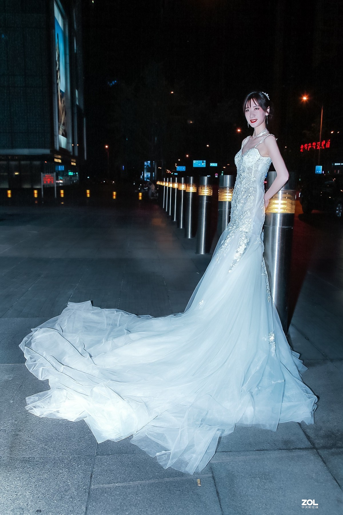 #回顾2019# 街拍婚纱礼服