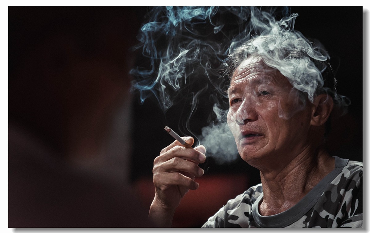 老张光影百年茶馆烟云人生成都彭镇老茶馆缩影