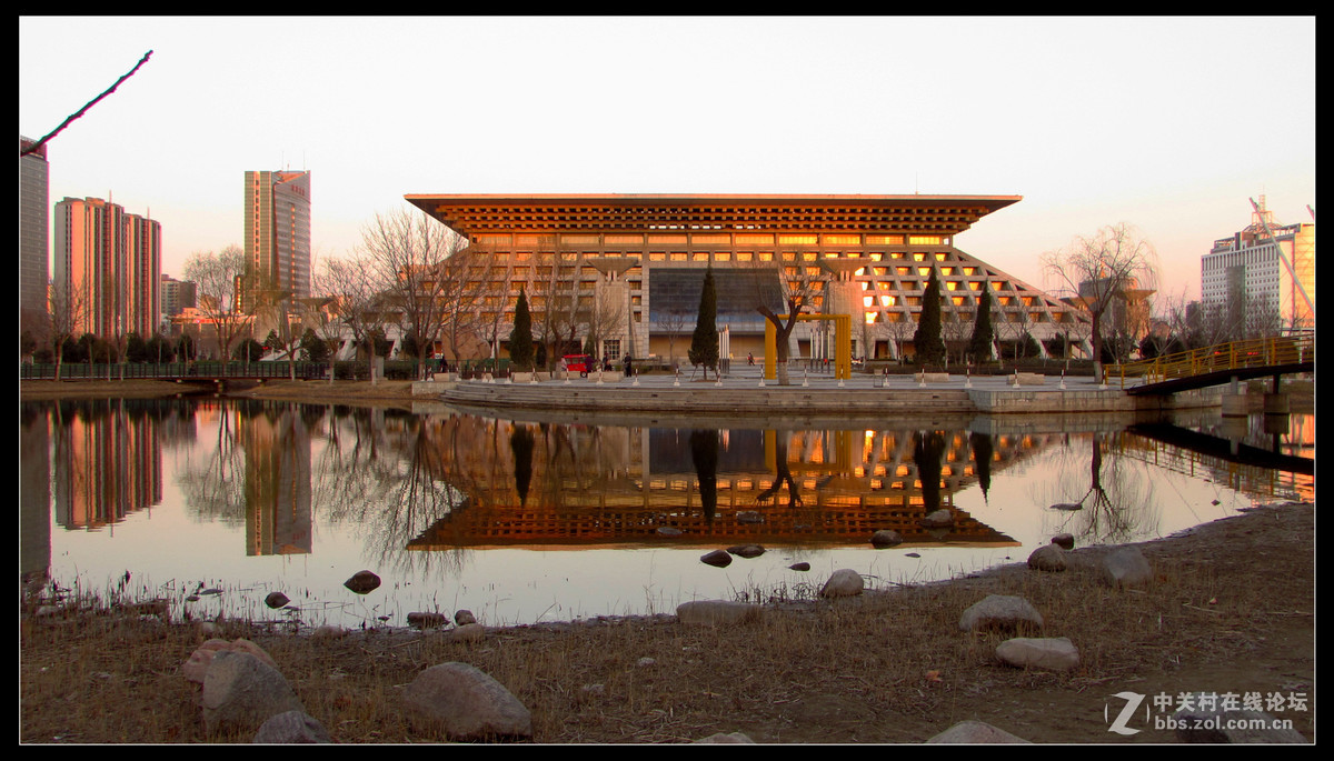 暮色中的安阳两馆