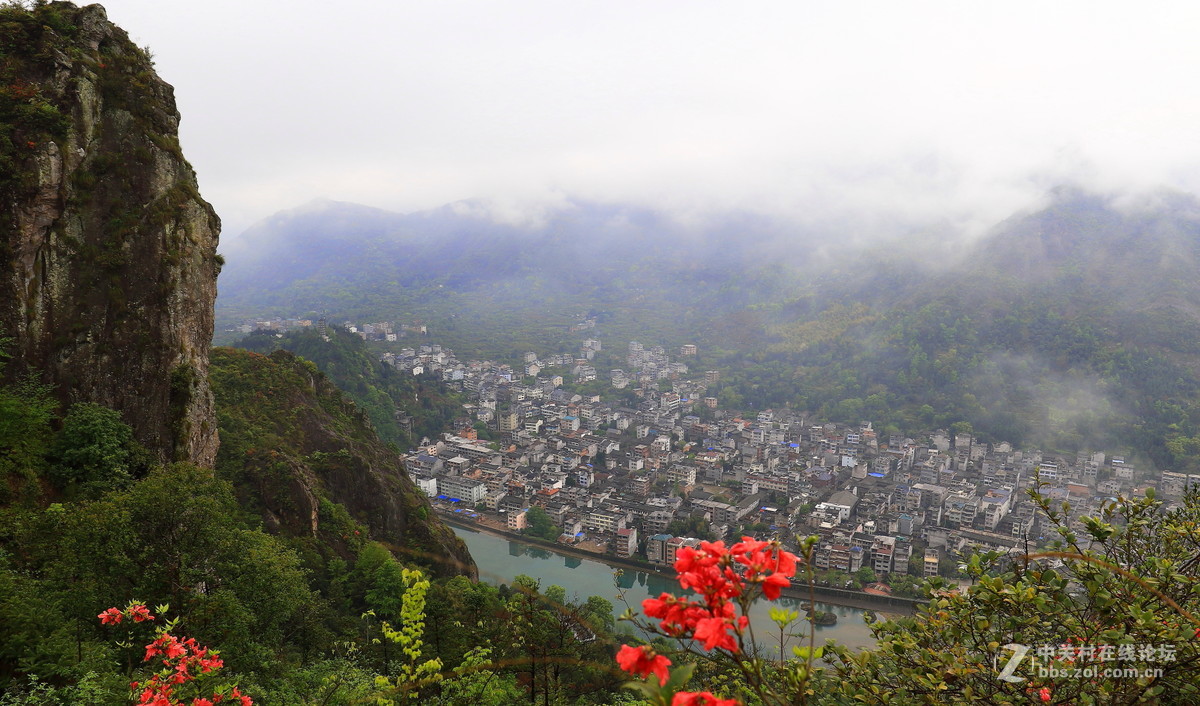 烟雨三月雁荡山脉