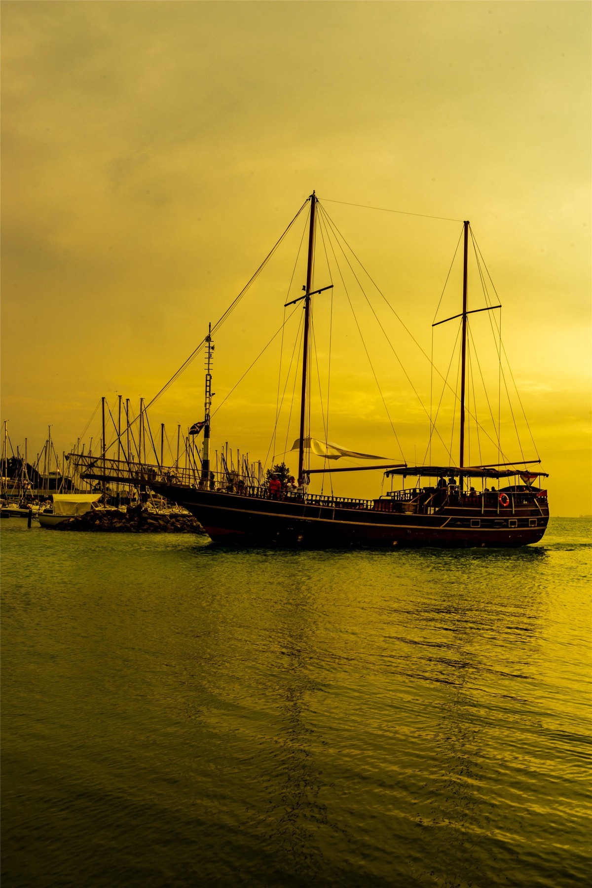 巴拉顿湖船来船往二