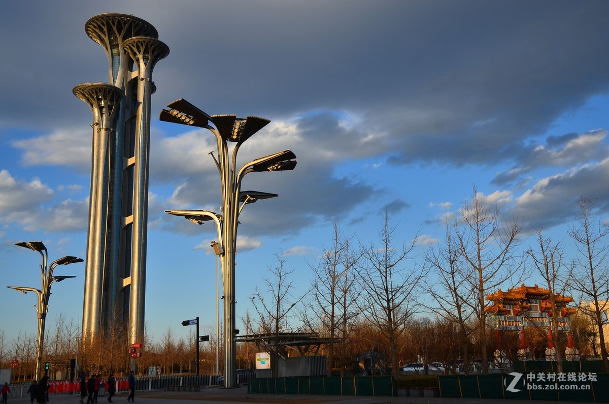 围绕着瞭望塔周围拍