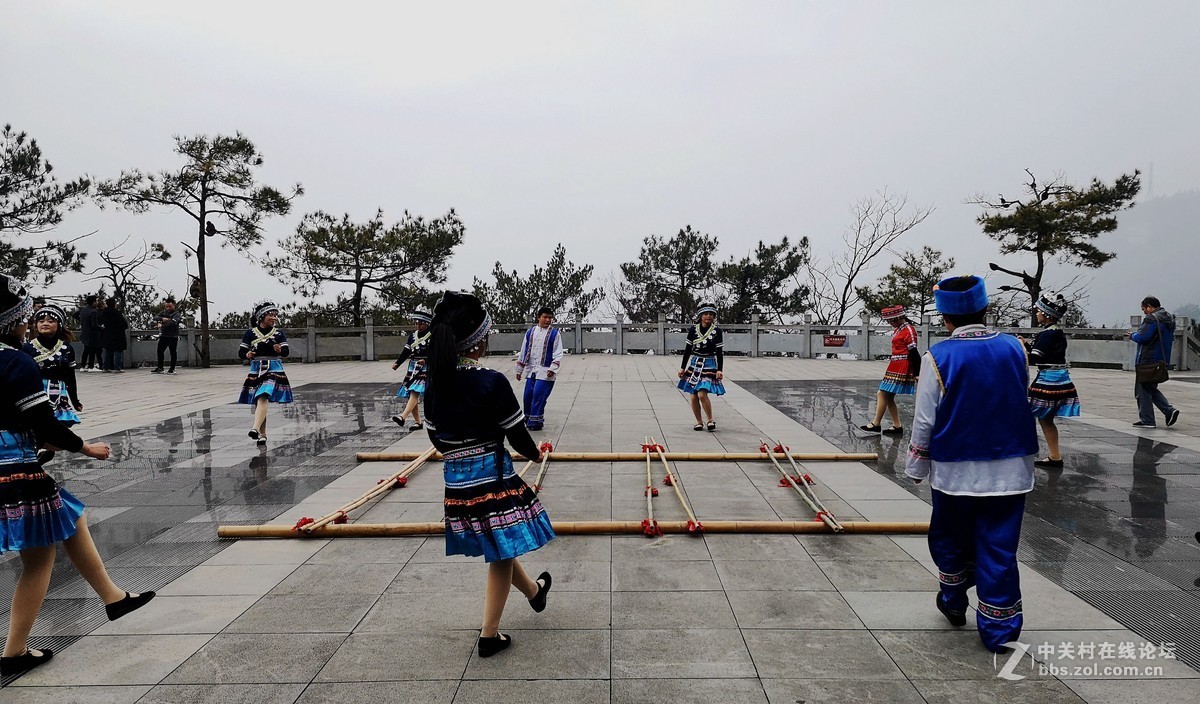 重庆涪陵武陵山大裂谷土家舞