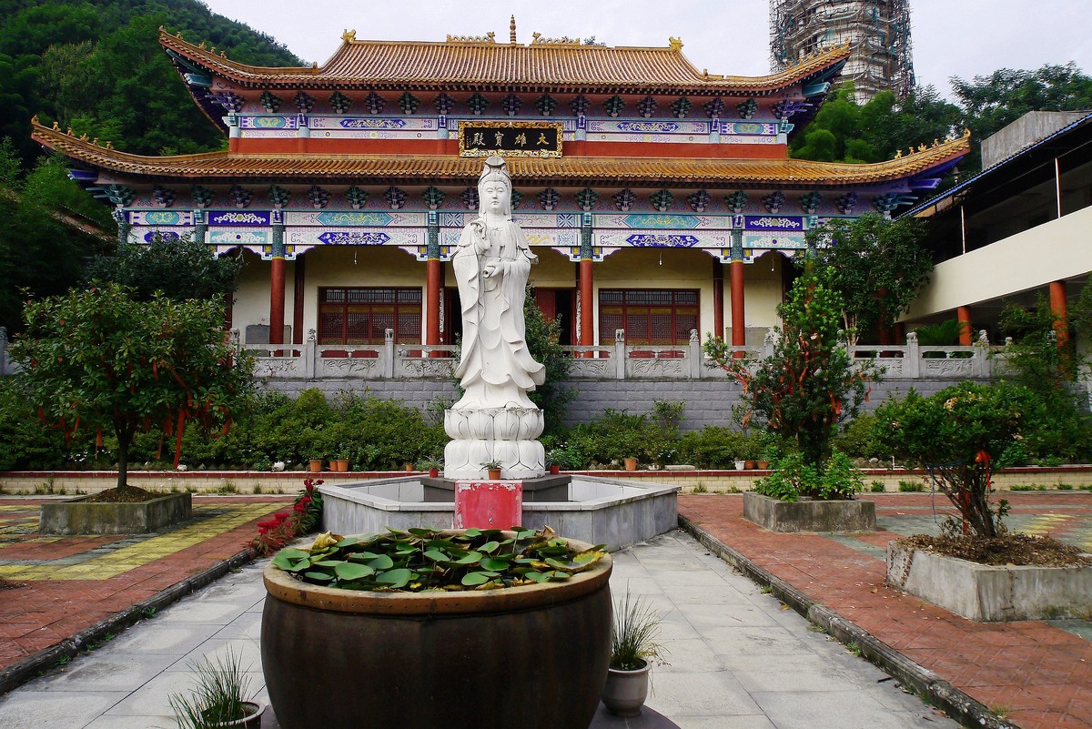 湖北赤壁羊楼圆通寺