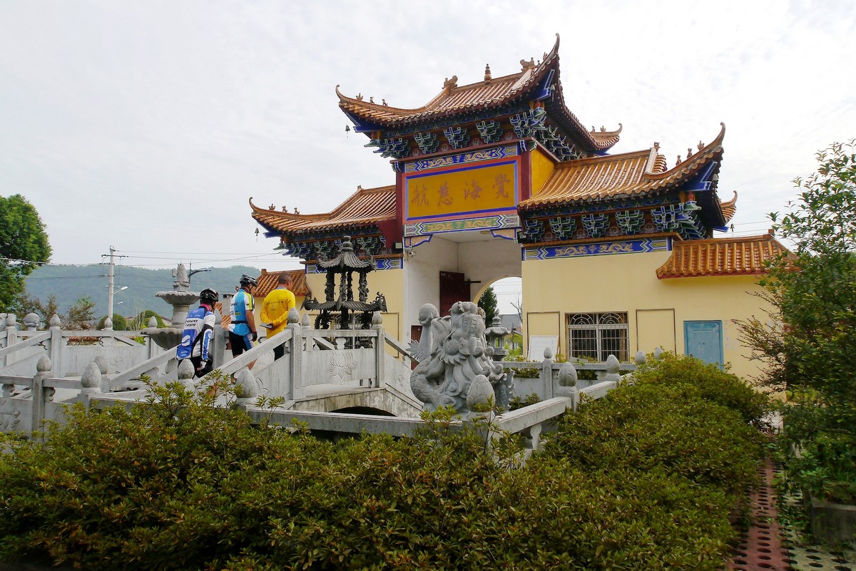 湖北赤壁羊楼圆通寺