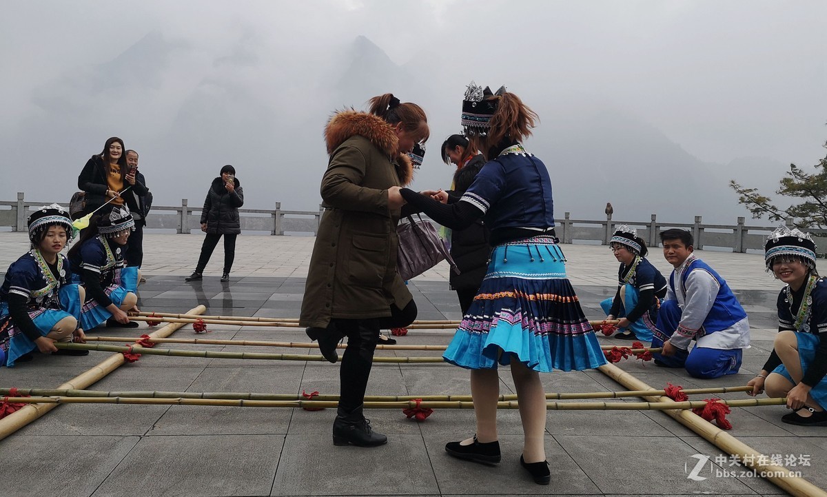 重庆涪陵武陵山大裂谷土家舞