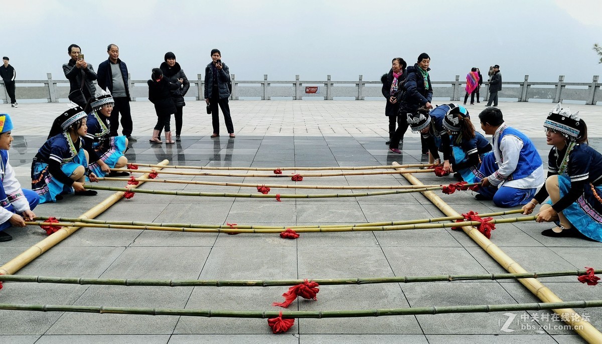 重庆涪陵武陵山大裂谷土家舞