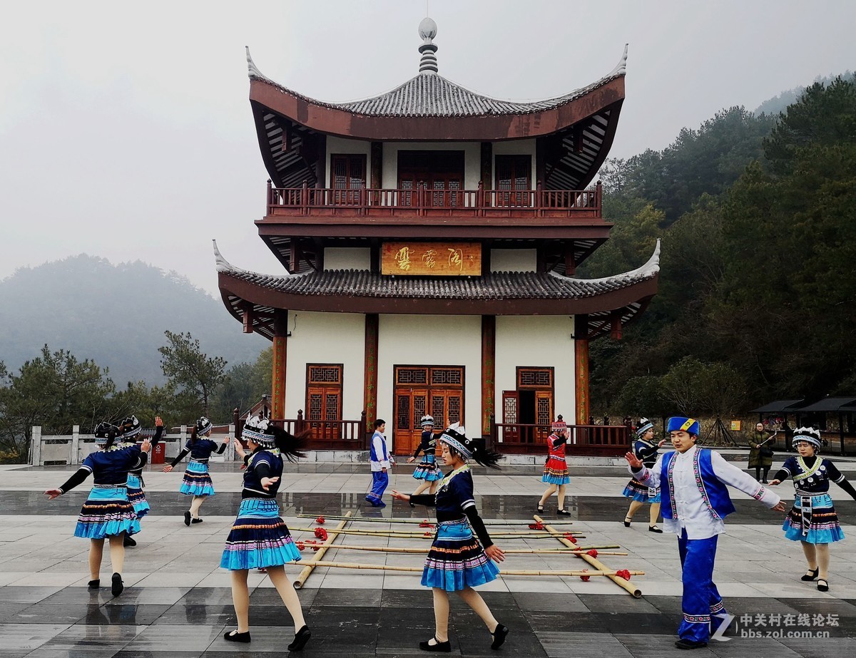 重庆涪陵武陵山大裂谷土家舞