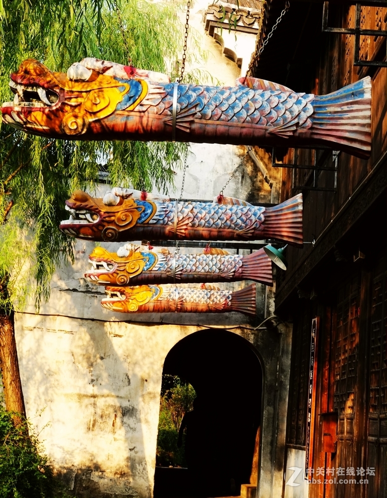 小双胞胎用索尼r100iv拍月河风光