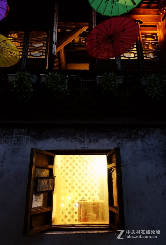 小双胞胎用索尼r100iv拍月河风光