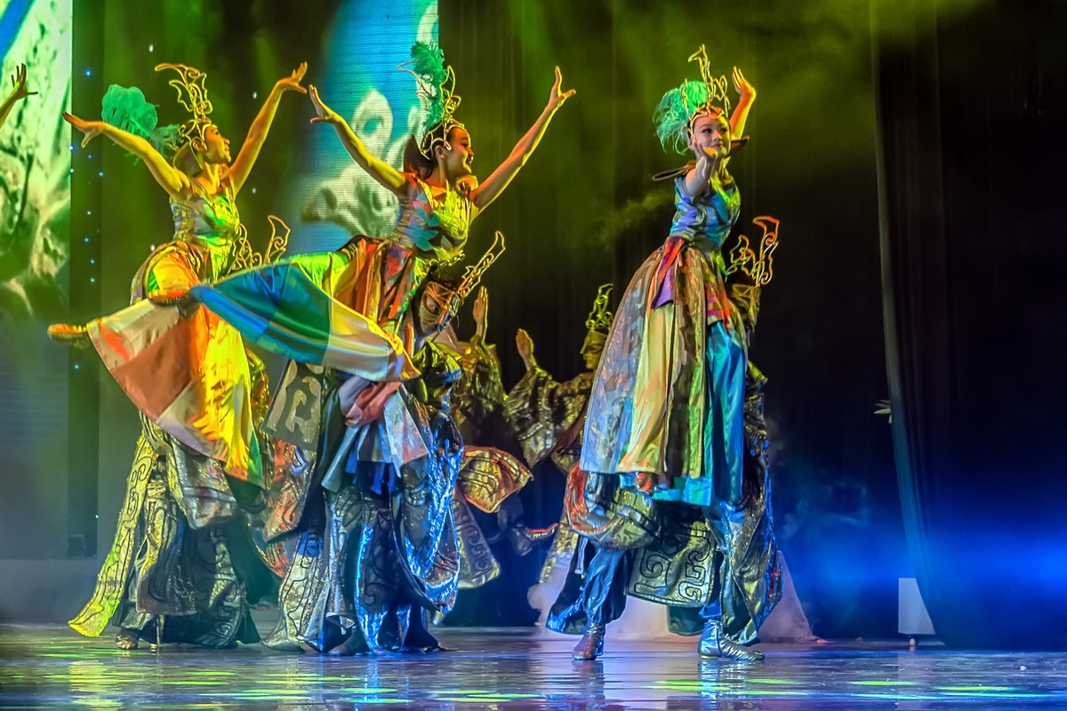 舞台摄影：舞蹈《梦幻星空体育平台堆》