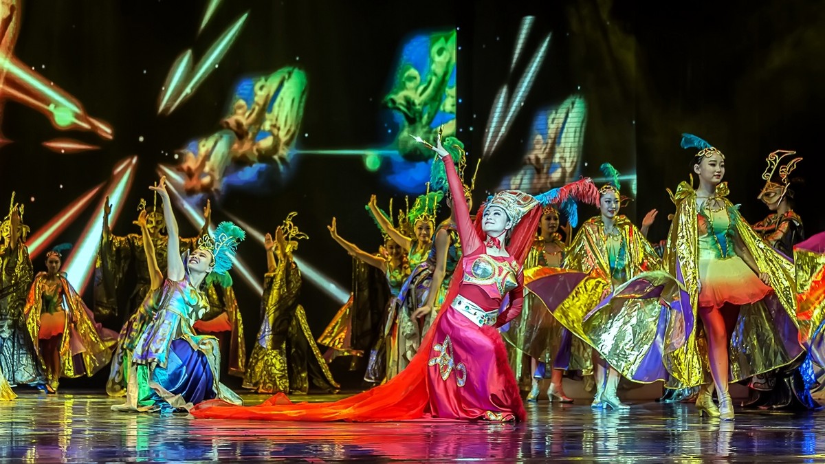 舞台摄影：舞蹈《梦幻星空体育平台堆》