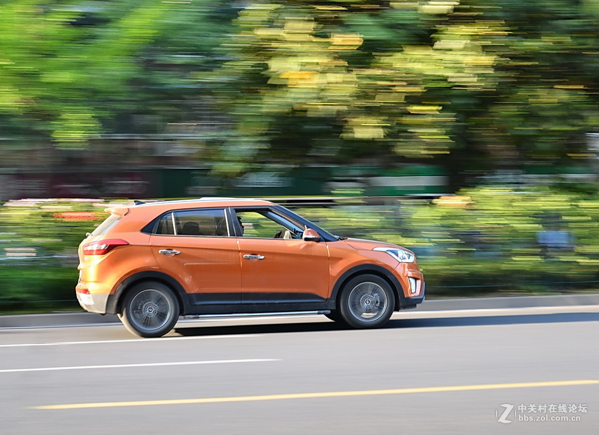 《 追随拍摄 》