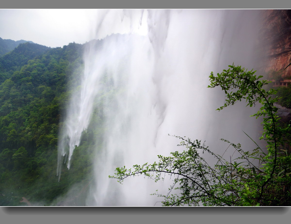 四面山望乡台瀑布——11P