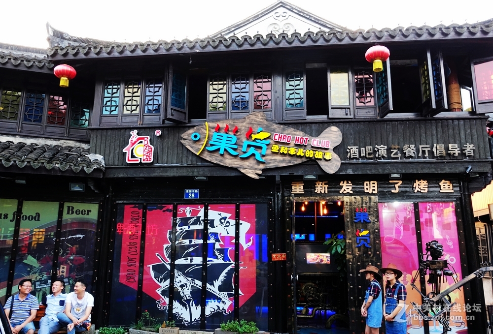 小双胞胎用索尼r100iv拍月河风光