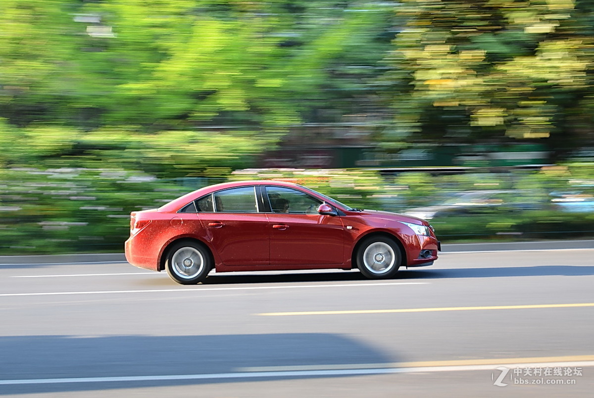 《 追随拍摄 》