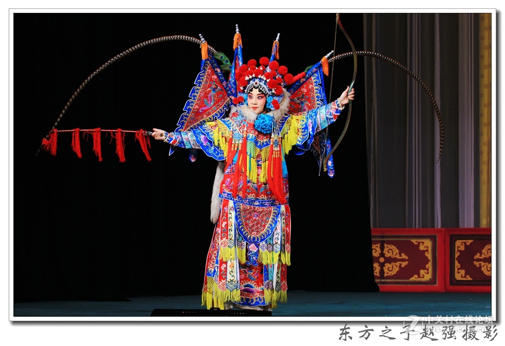 欣赏京剧红鬃烈马剧照由万琳李特张其婷等主演