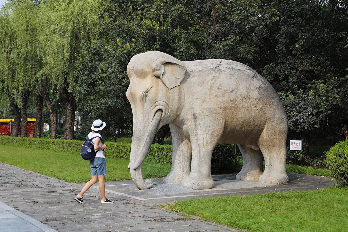 行走随拍十三陵神路~雕像