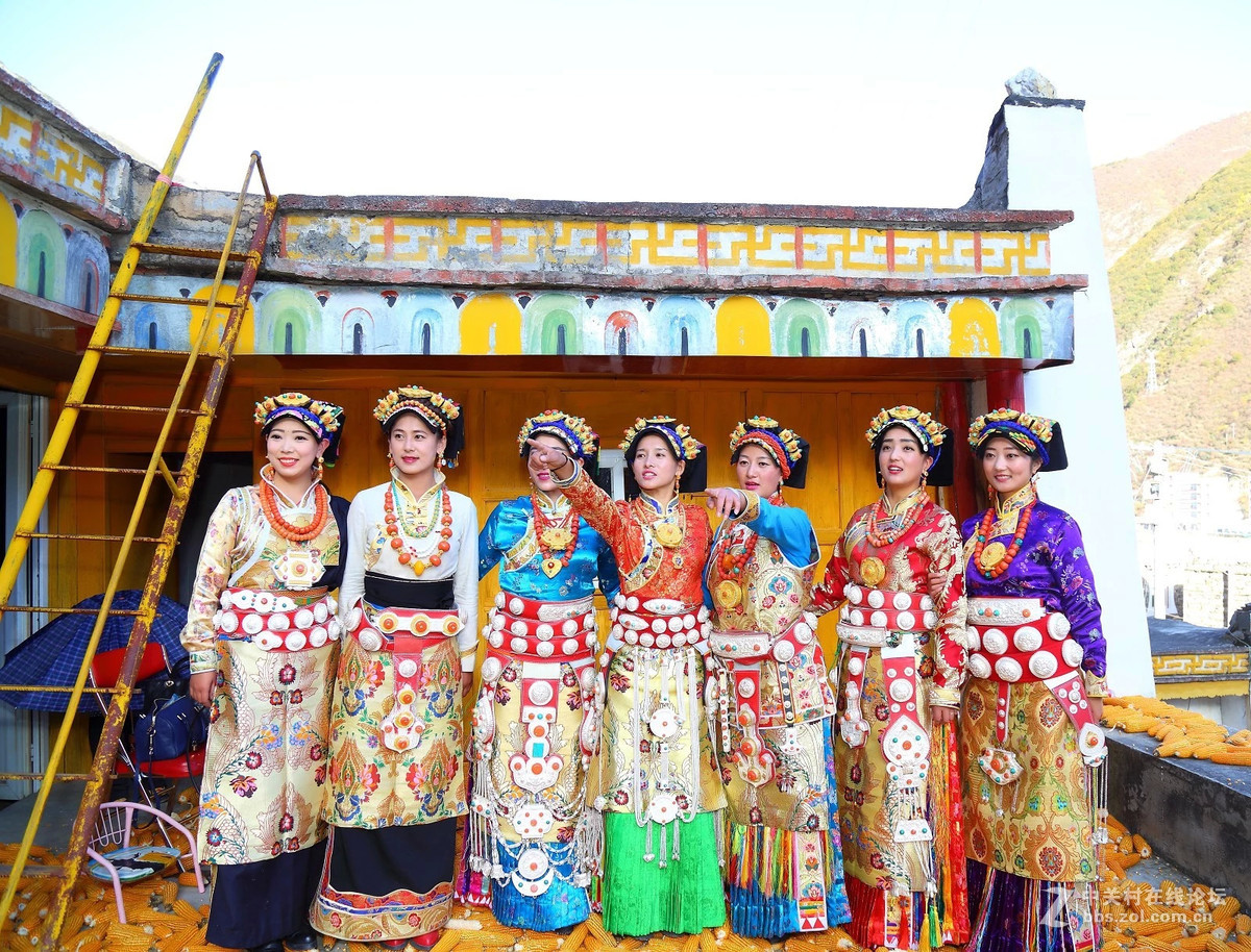 藏族女人有多漂亮，看完这组民族服装秀就知道了_拉萨