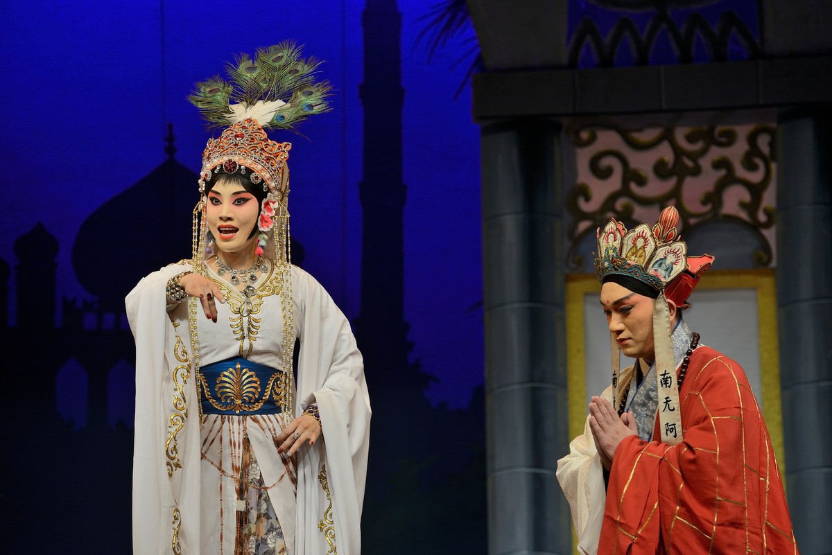 上海京剧院迎新贺岁演出神话京剧武戏盘丝洞习作一