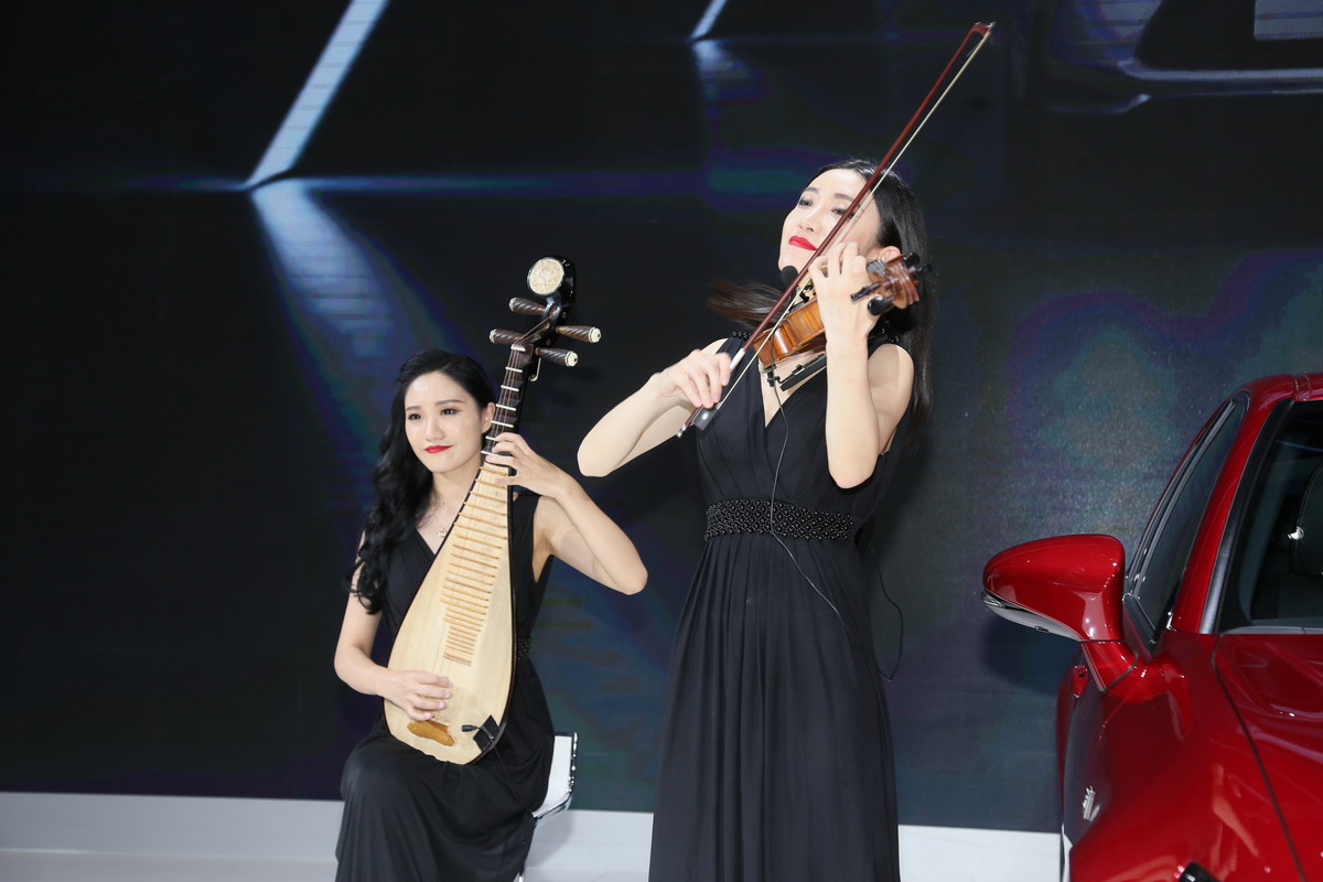 雷克萨斯汽车音乐表演
