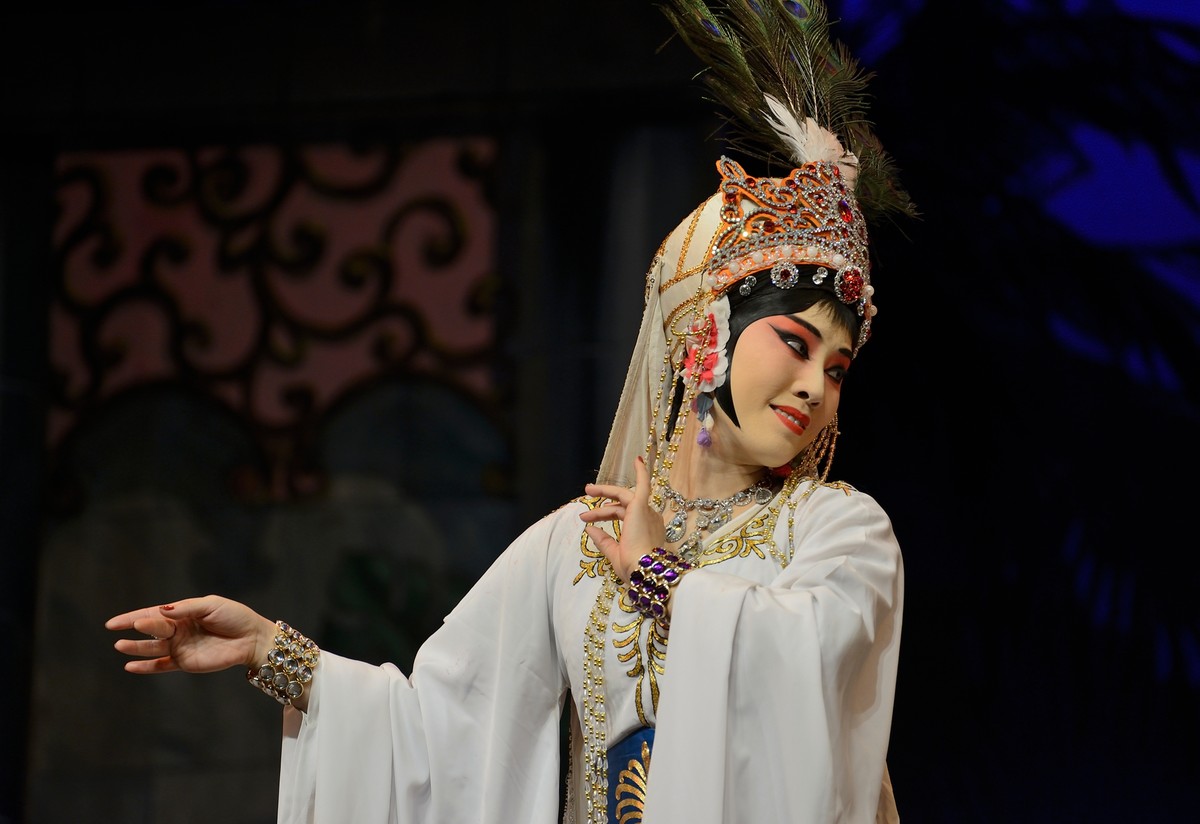 上海京剧院迎新贺岁演出神话京剧武戏盘丝洞习作一