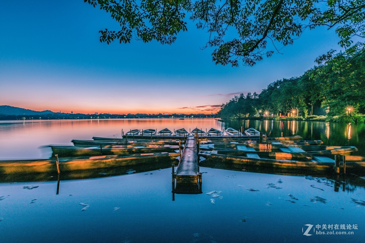 西湖长桥，城隍阁，保叔塔，断桥，珠海渔女