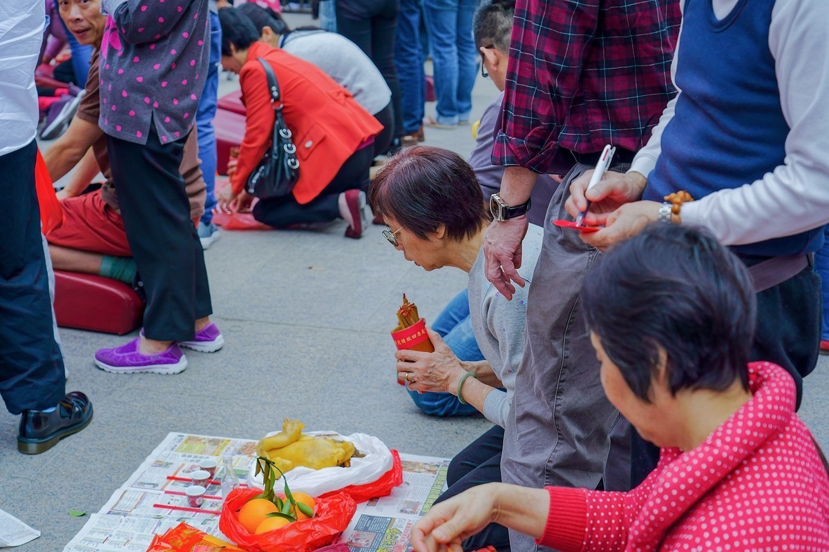 a7m3+FE 24-105mm F4.0 G OSS ( 大年初二 求神 )