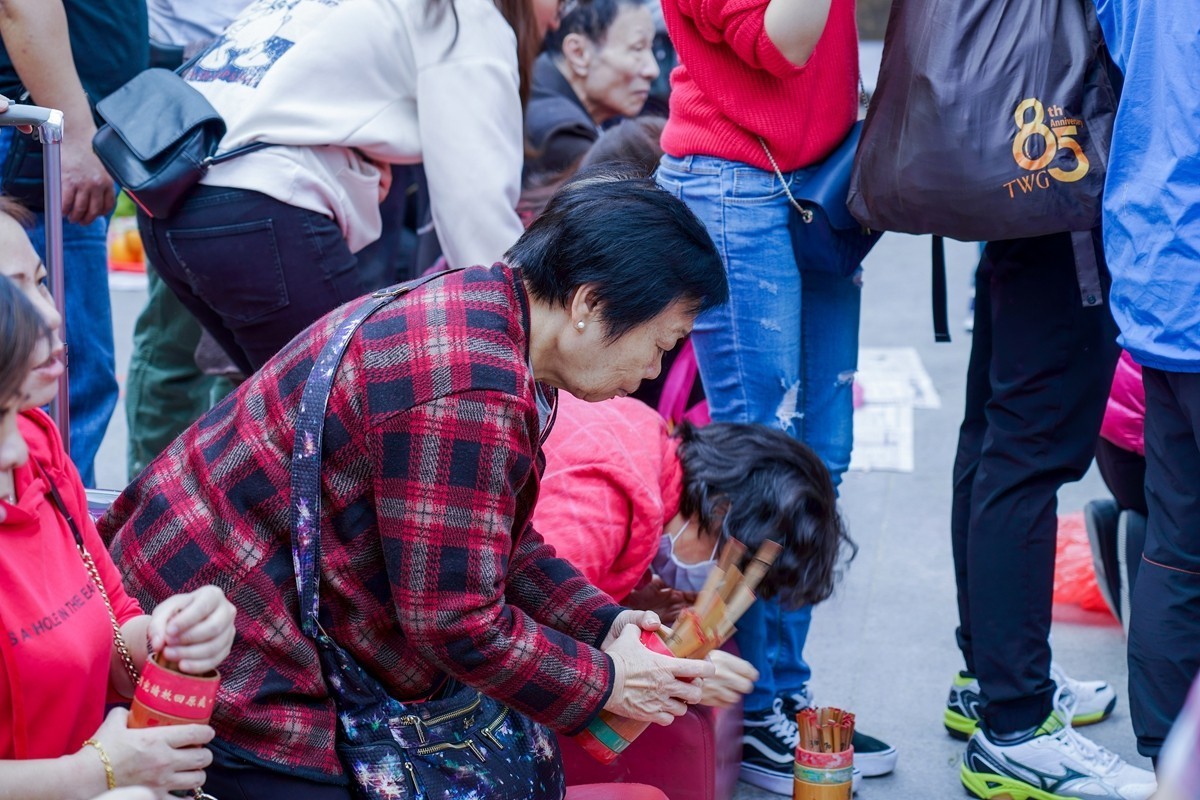 a7m3+FE 24-105mm F4.0 G OSS ( 大年初二 求神 )