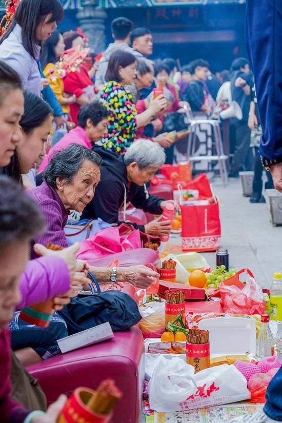a7m3+FE 24-105mm F4.0 G OSS ( 大年初二 求神 )