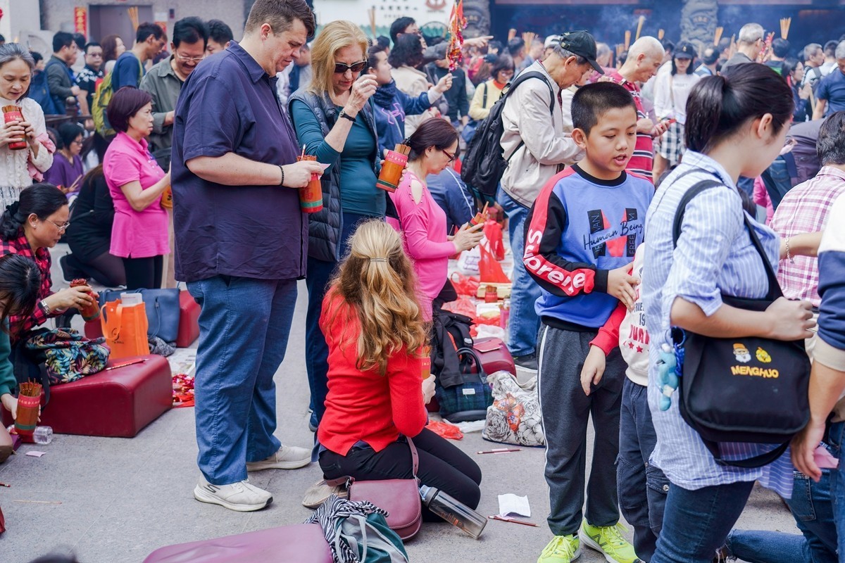 a7m3+FE 24-105mm F4.0 G OSS ( 大年初二 求神 )