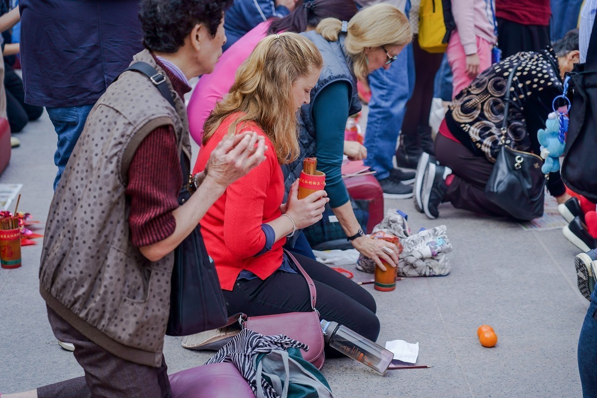 a7m3+FE 24-105mm F4.0 G OSS ( 大年初二 求神 )