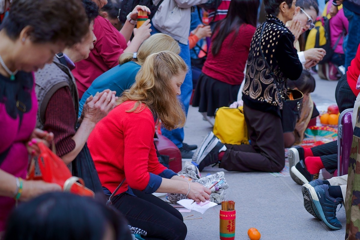 a7m3+FE 24-105mm F4.0 G OSS ( 大年初二 求神 )