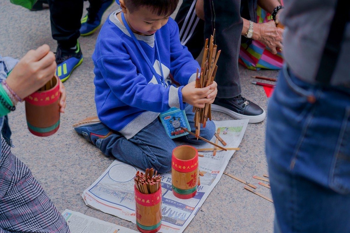 a7m3+FE 24-105mm F4.0 G OSS ( 大年初二 求神 )